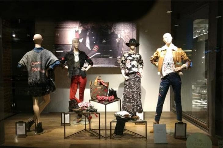 VENTA FONDO DE COMERCIO INDUMENTARIA MULTIMARCA - CIPOLLETTI, RIO NEGRO - 1