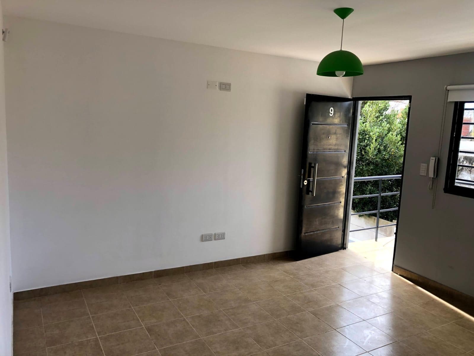 Monoambiente en alquiler Burzaco -para persona sola - 1