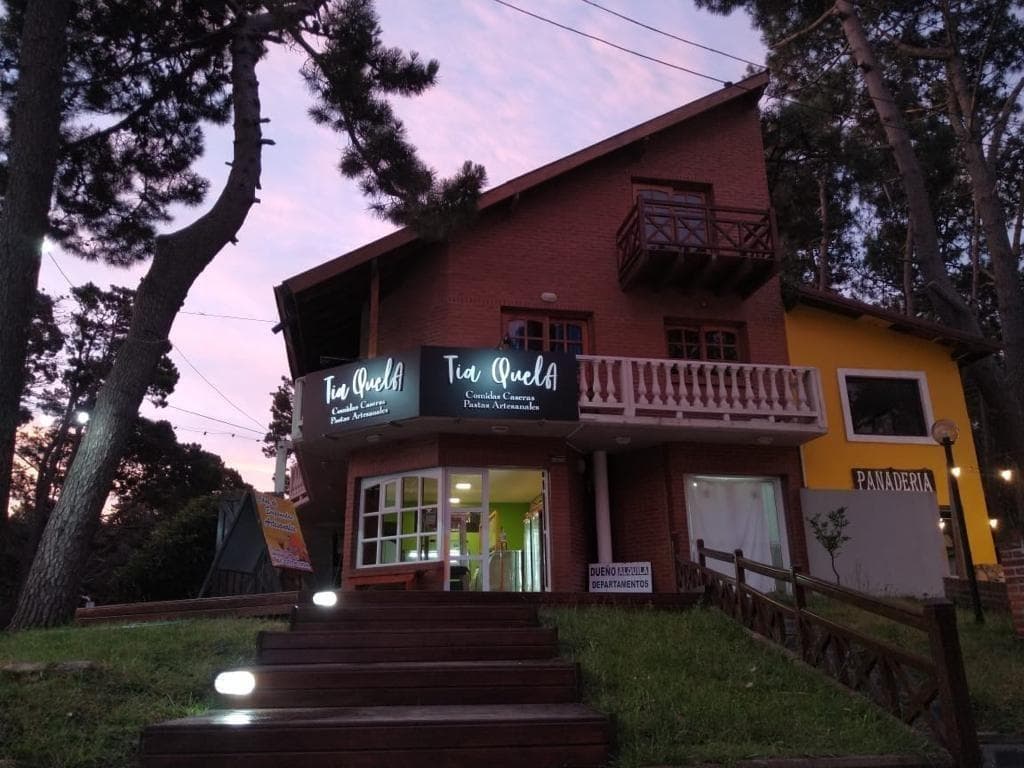 Venta - Mar Azul – Block 2 Locales Y 8 Departamentos – Rentabilidad Asegurada - 1