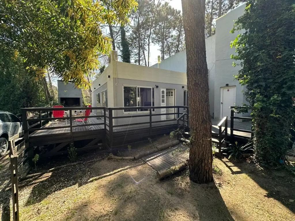 Casa en alquiler temporario de 2 dormitorios en Mar Azul - 1