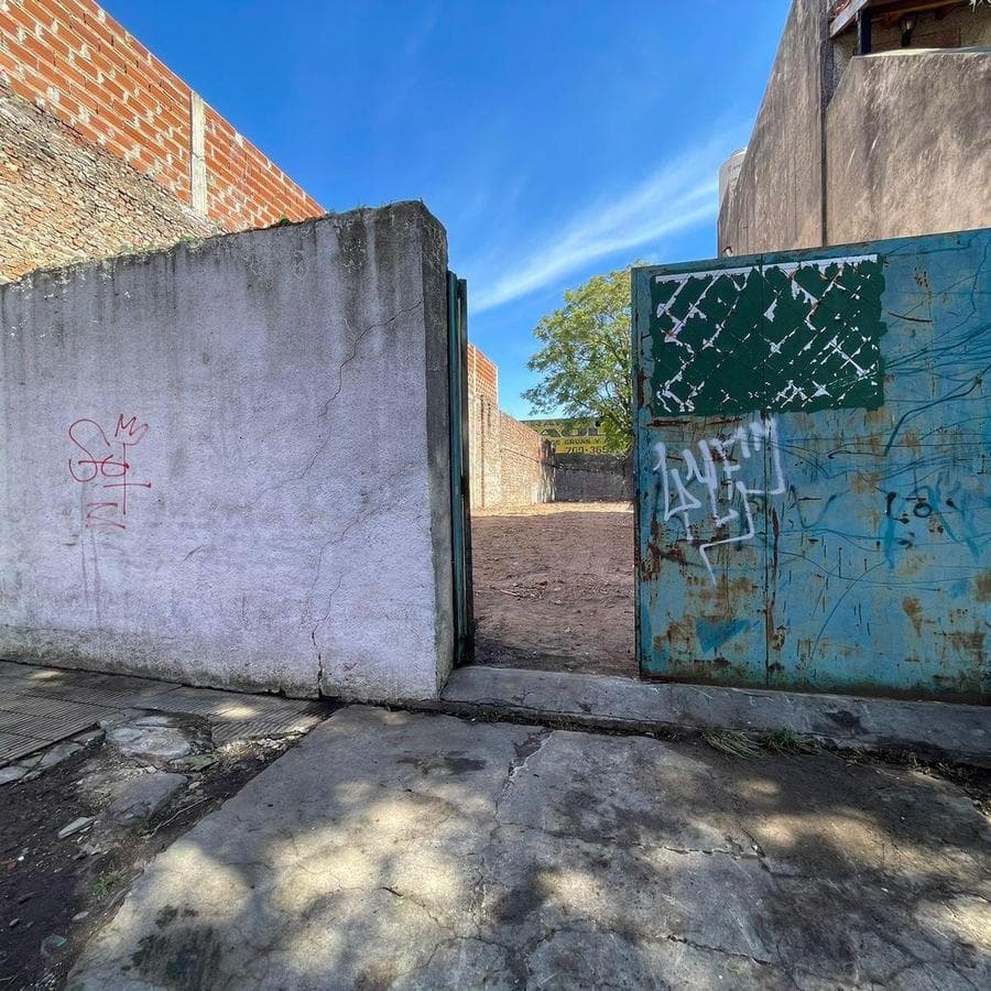 VENTA TERRENO LOTE 8.66X38 ZONA RESIDENCIAL - MEJICO 3400 - 1