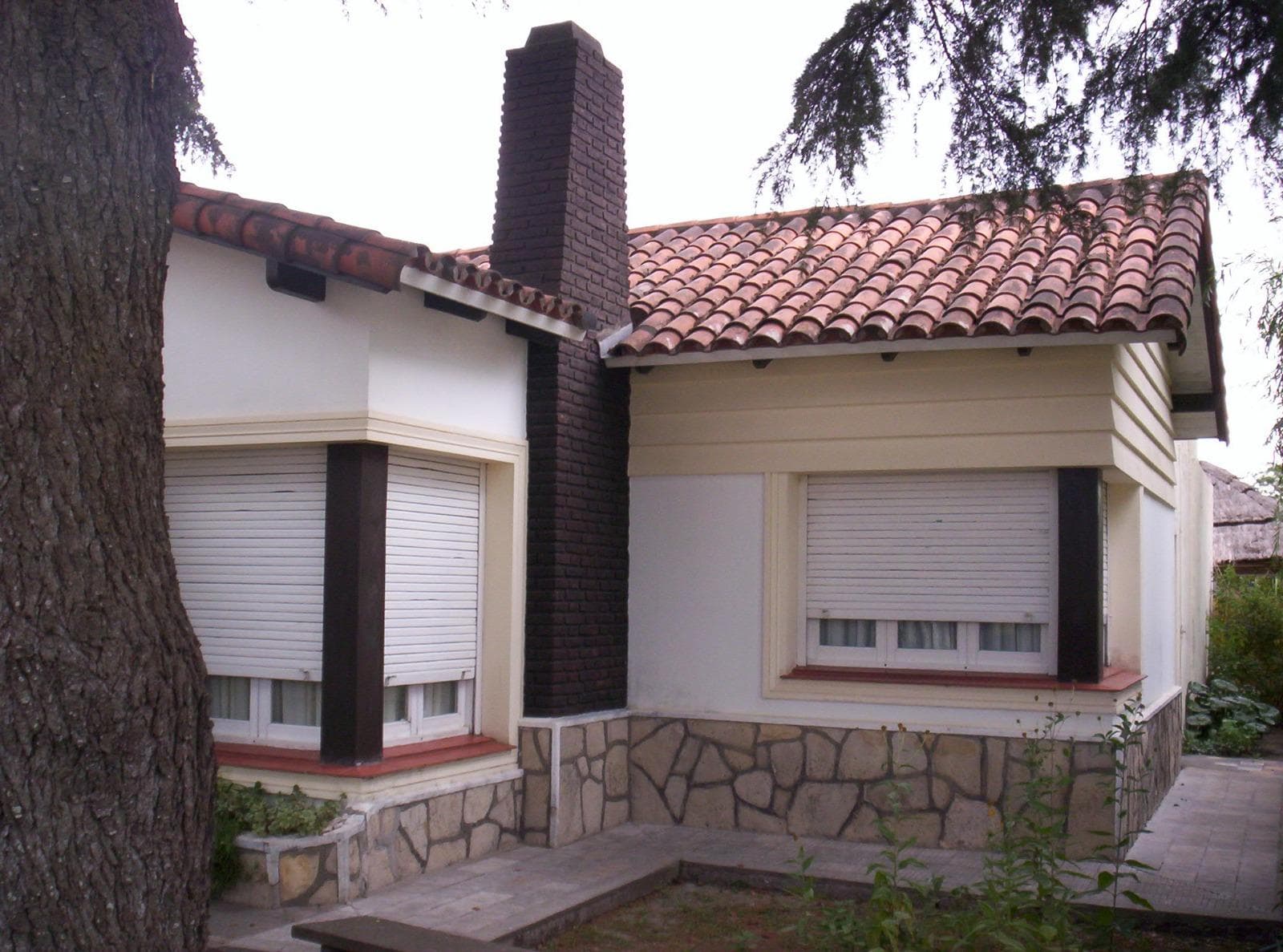 Casa en venta - 3 Dormitorios 2 Baños - 666Mts2 - Magdalena - 1