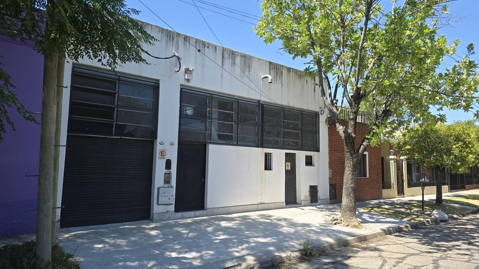Deposito galpón taller con local y oficina en venta en Boulogne, San Isidro - 1
