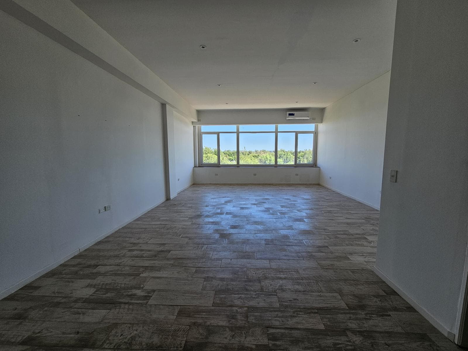 Oficina / departamento residencial en venta en Delta Center - 1