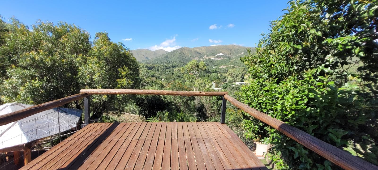 Complejo de Cabañas en venta - La Falda - 1