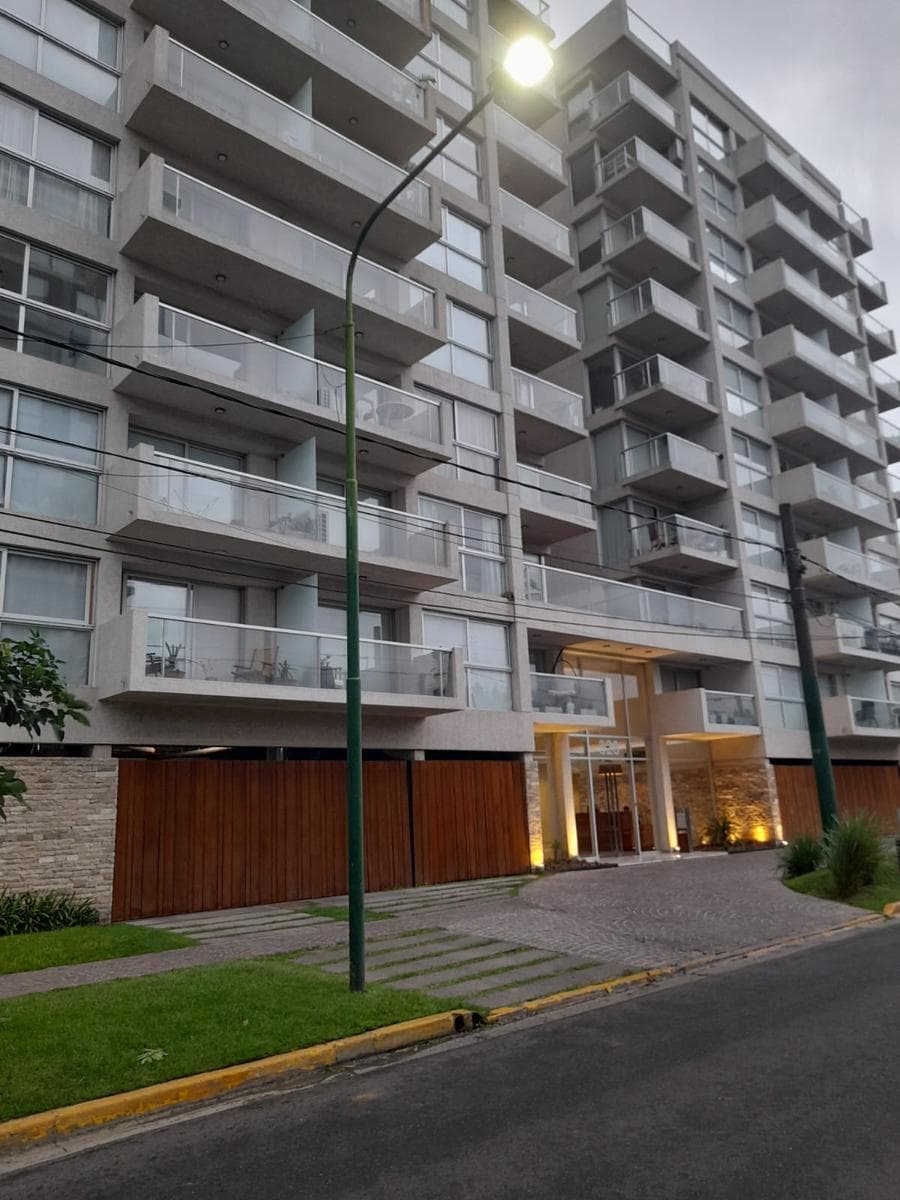 Cochera en venta o alquiler en Ituzaingo norte - 1