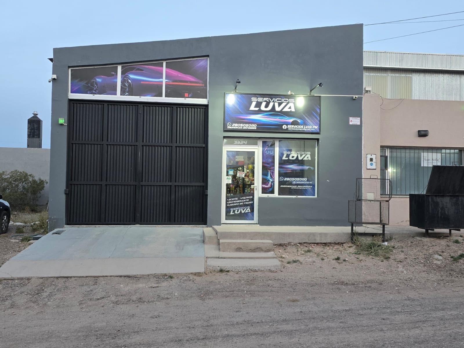 Galpón en Venta ubicado en zona comercial de Solana de la Patagonia - 1