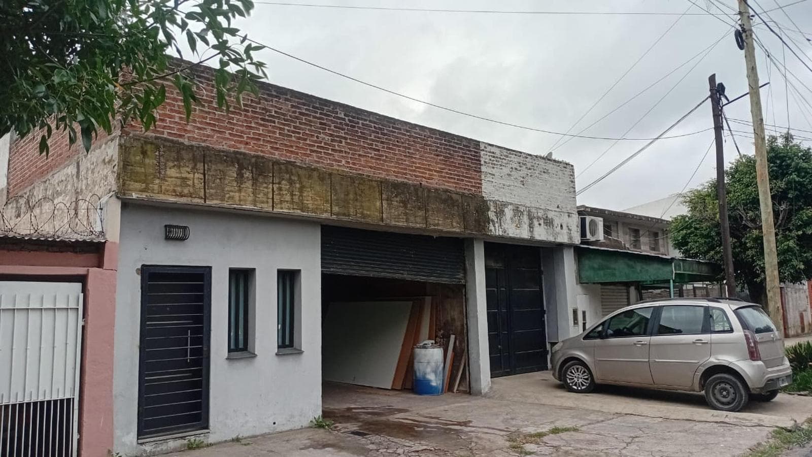 Galpón en venta - Oficinas - Local - 420Mts2 - Lomas de Zamora - 1