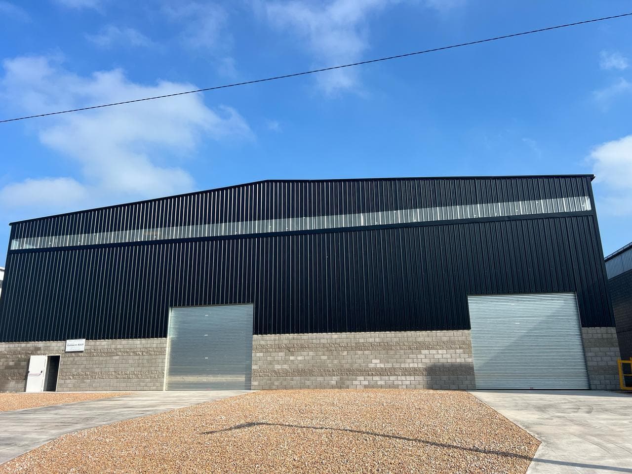 Nave Industrial en Venta (PIM 1) - 1