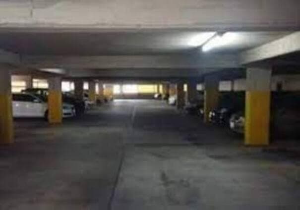 Cochera en venta - 12Mts2 - Avellaneda - 1