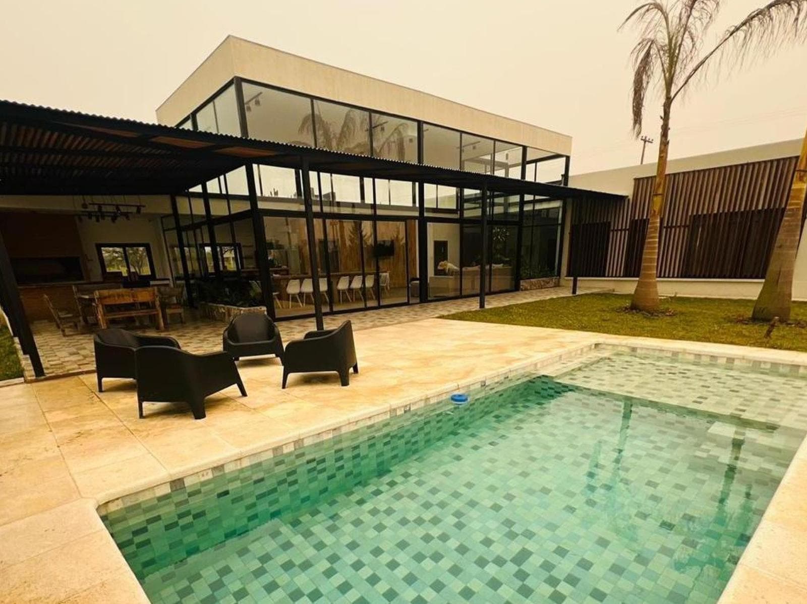 Casa en Venta - 5 Dormitorios 5 Baños - 1000mts2 - San Cosme, Corrientes - 1