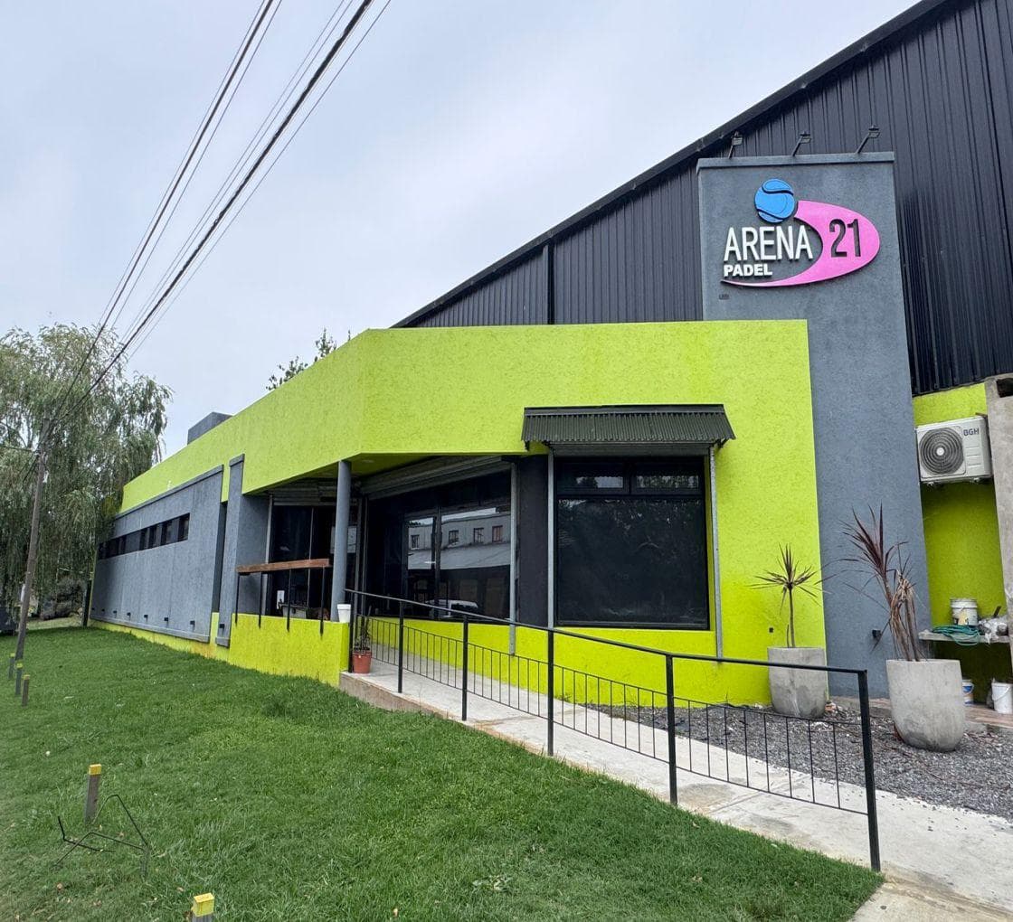 VENTA CLUB DE PADEL SAN BERNARDO TRES CANCHAS DE PADEL - 1