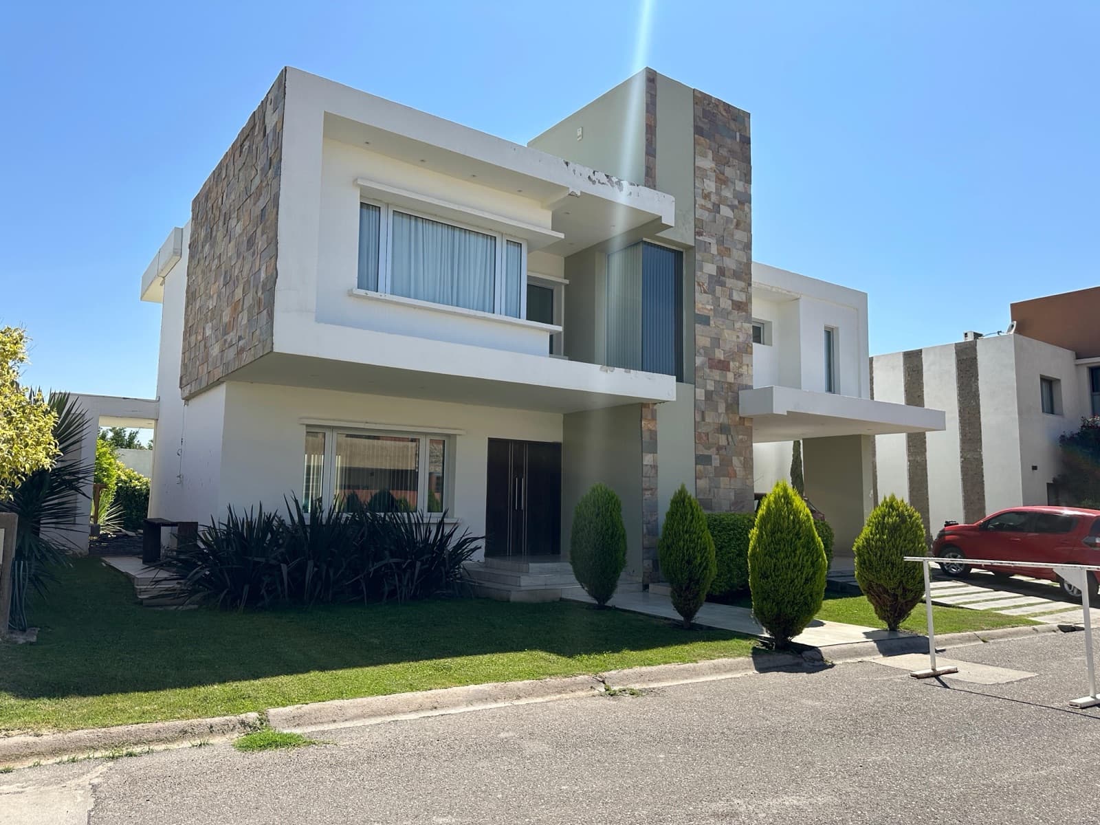 Casa - Rivadavia - 1