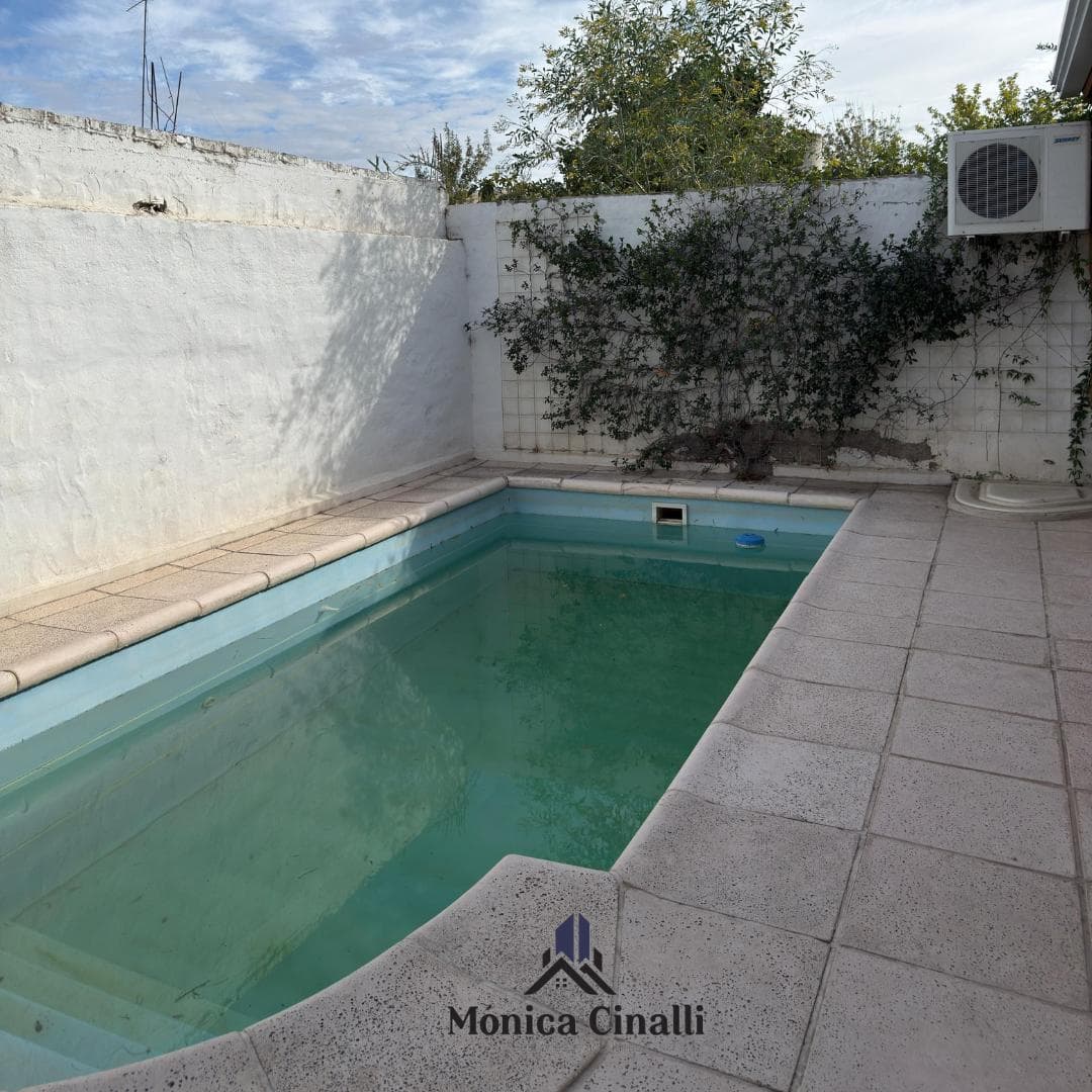 Casa en Villa Regina - 1