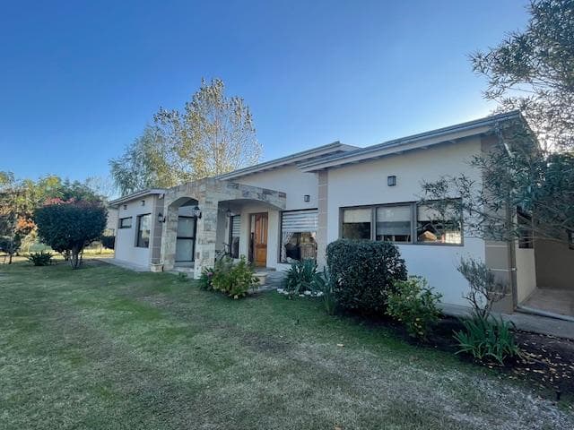 CASA EN VENTA CLUB DE CAMPO EL MORO, MARCOS PAZ - 1