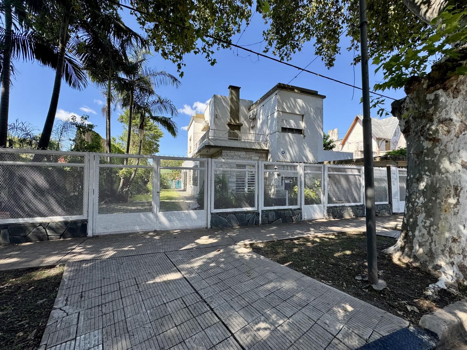 CASA EN VENTA ALBERDI, ROSARIO - 1