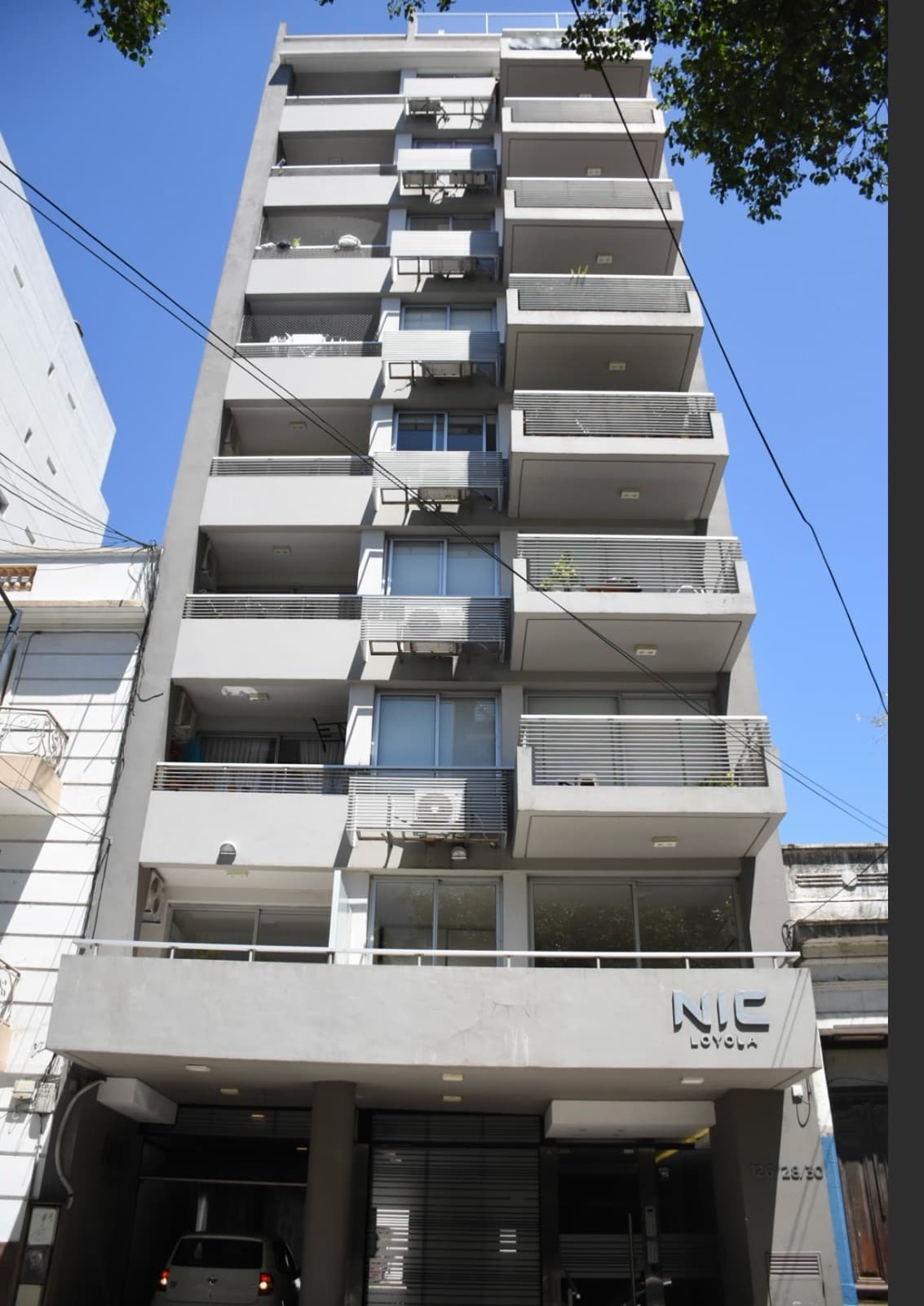 VENTA COCHERA CUBIERTA VILLA CRESPO EDIFICIO EN PLANTA BAJA - 1