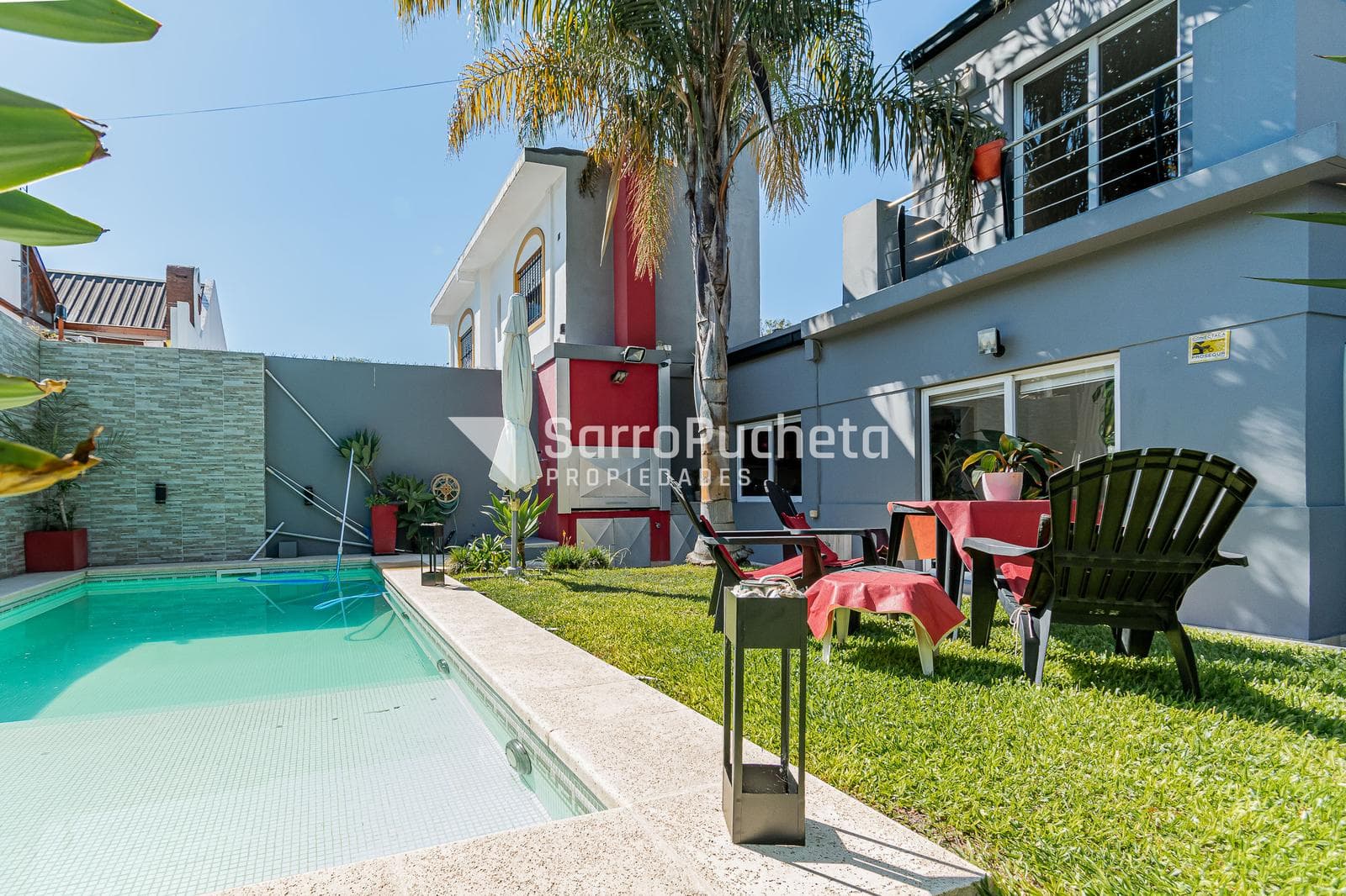 Venta Casa 6 ambientes con parque y piscina en Villa Sarmiento - 1
