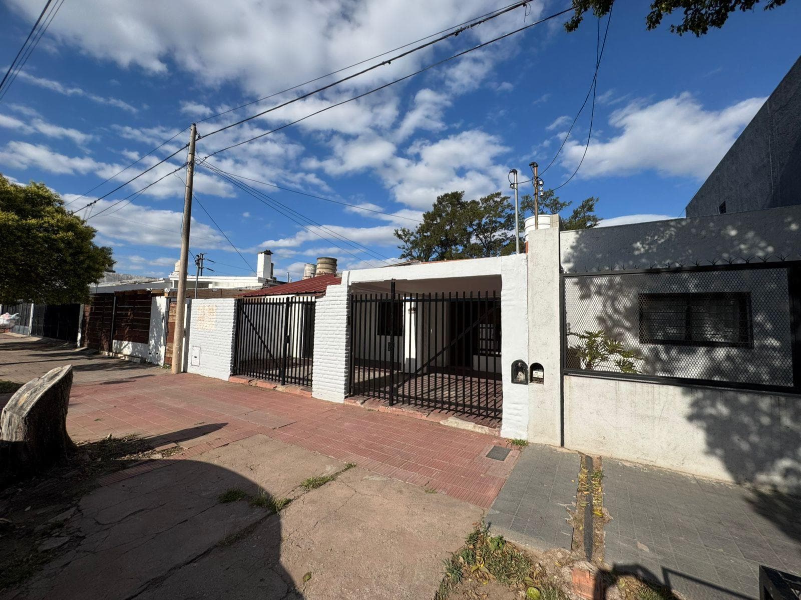 Casa 2 dorm. con departamento 2 dorm. en venta Bº ALTA CORDOBA - 1