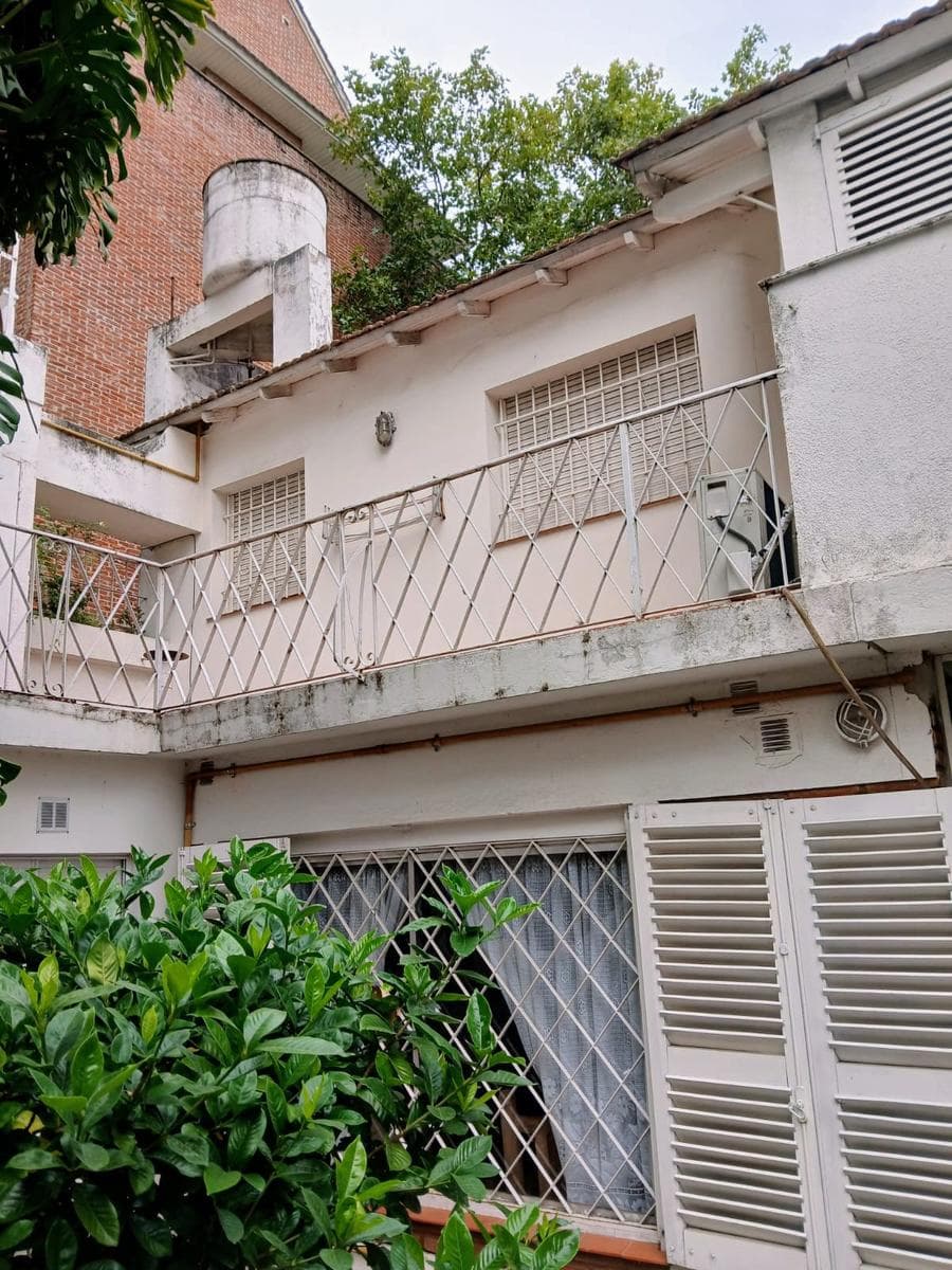 Chalet centrico una cuadra estación - 1