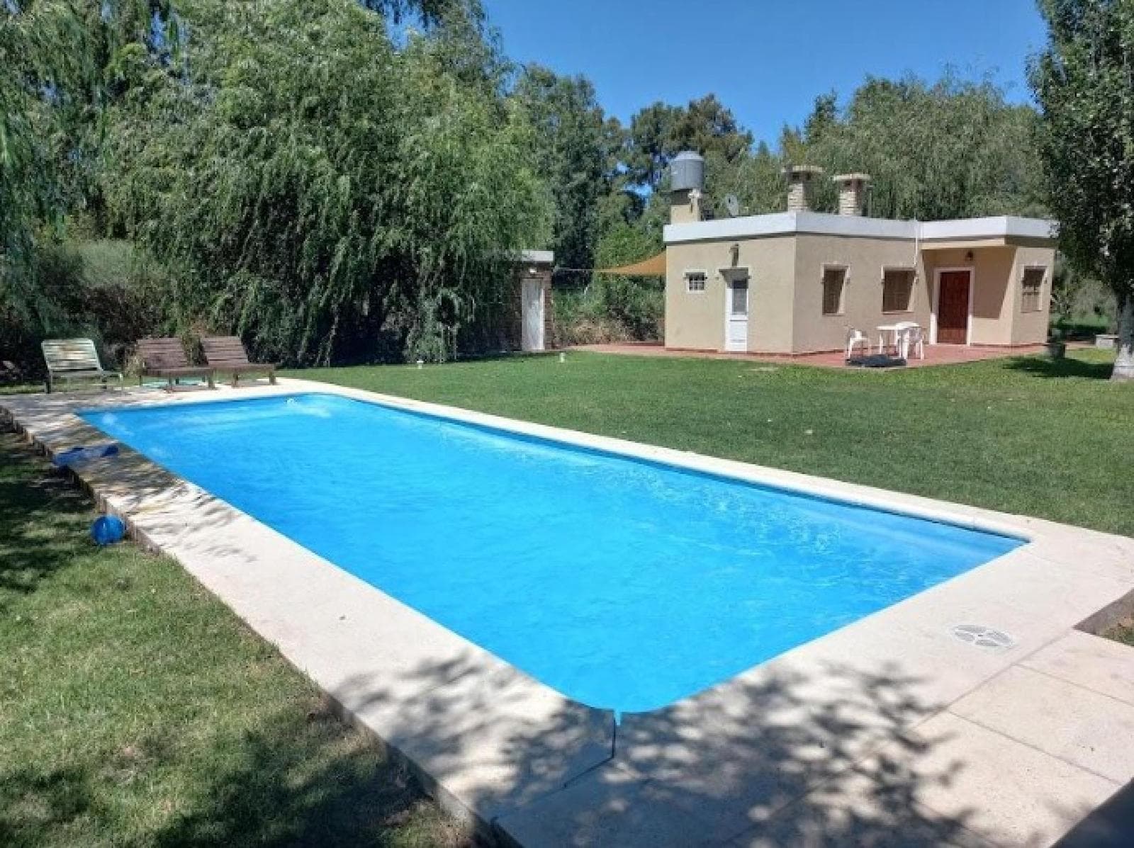 Casa quinta en venta - 3 Dormitorios 1 Baño - 1.800Mts2 - General Hornos - 1
