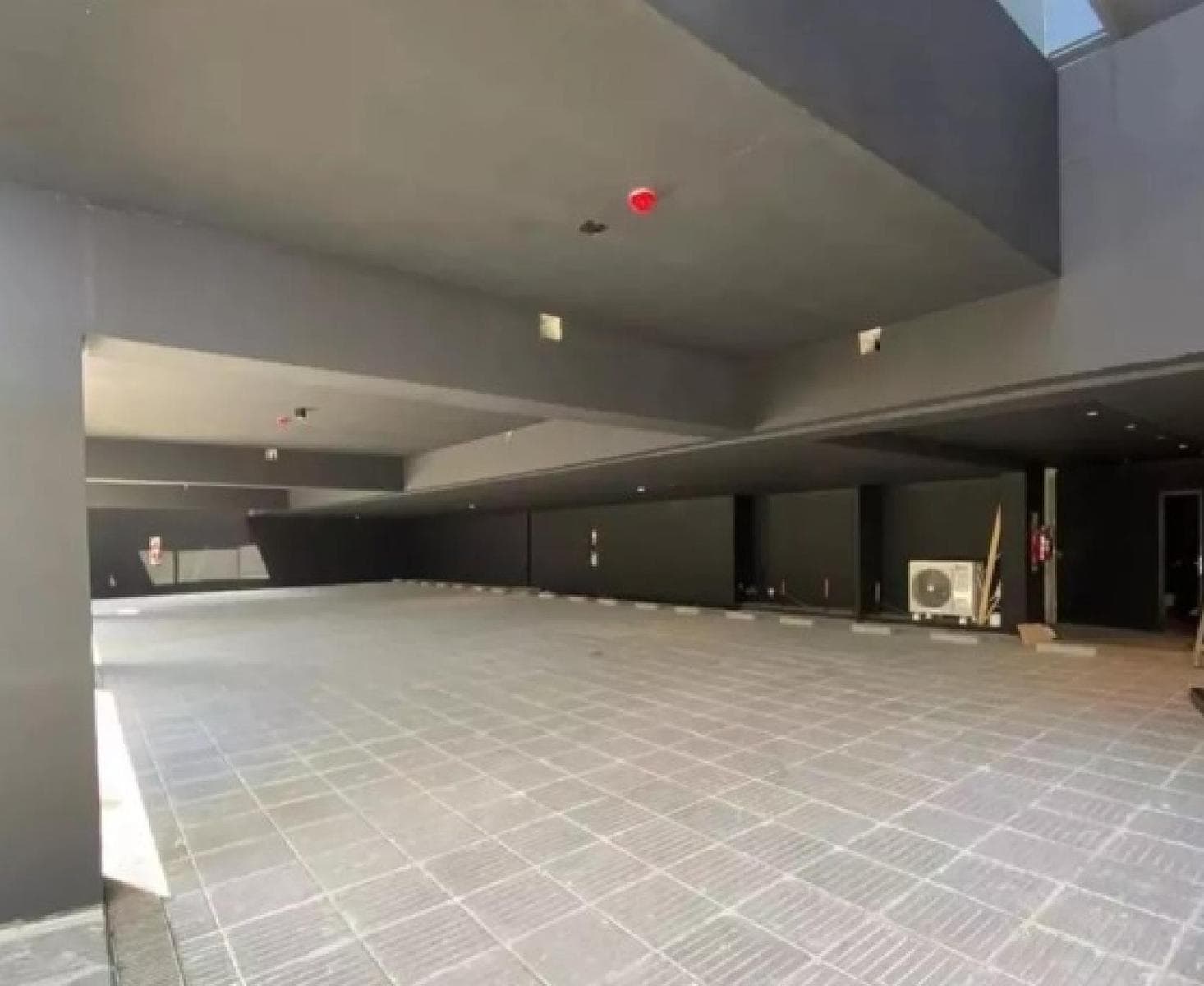 Cochera en venta - 12Mts2 - Olivos - 1