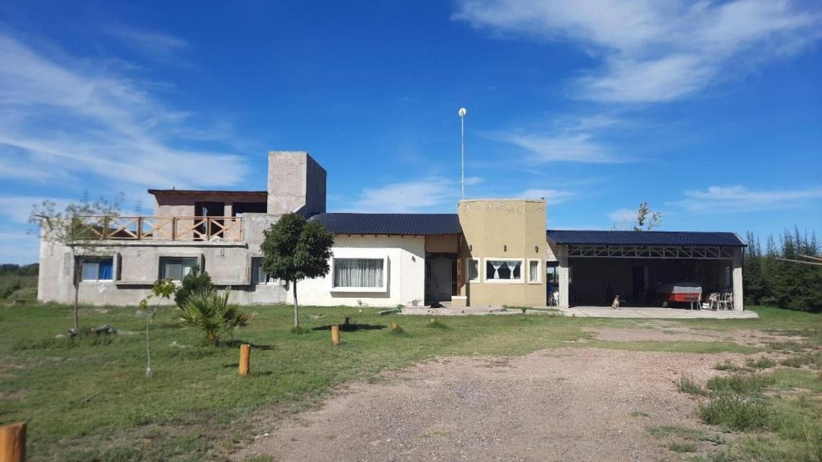Casa en venta - 3 Dormitorios 2 Baños - 5.000Mts2 - Mendoza - 1