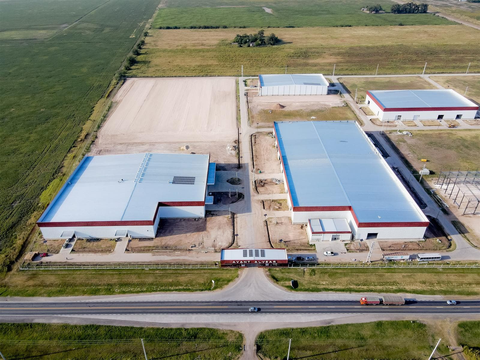 TERRENO EN PARQUE INDUSTRIAL AVANT ALVEAR! 1.000 m2 - 1