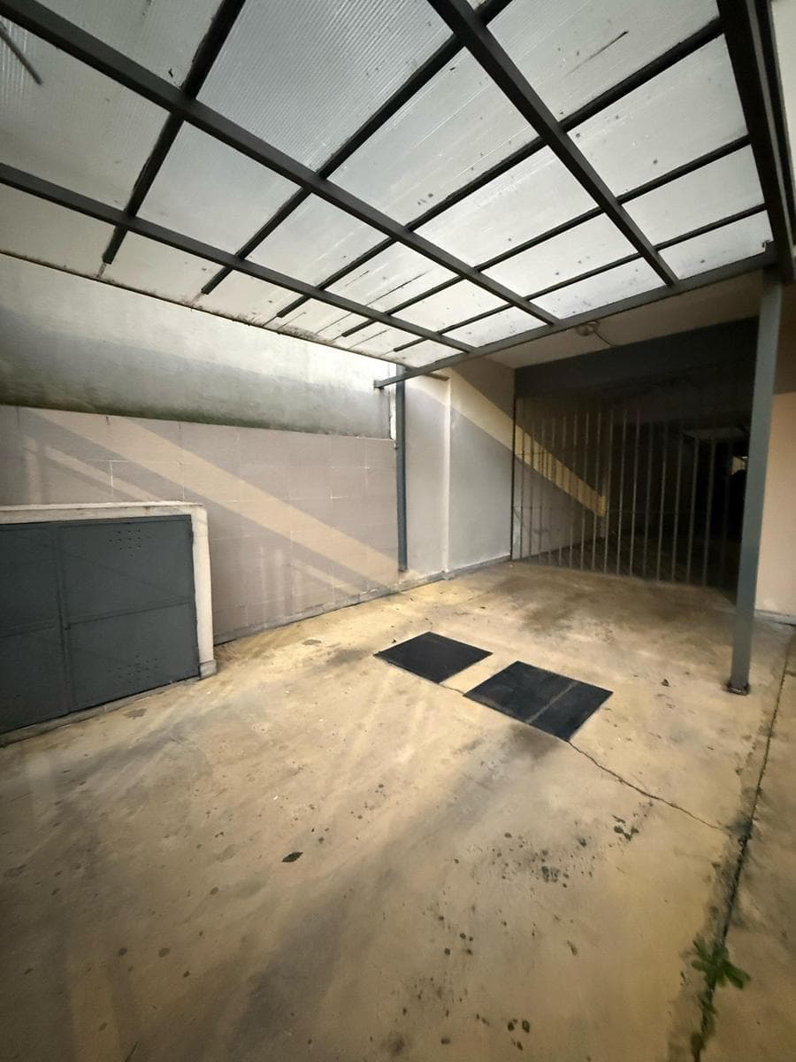 Cochera en Lanús - - 1