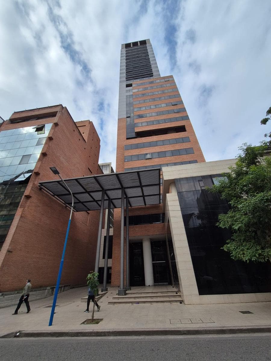 ESPECTACULAR OFICINA en San Martin 930 - 1