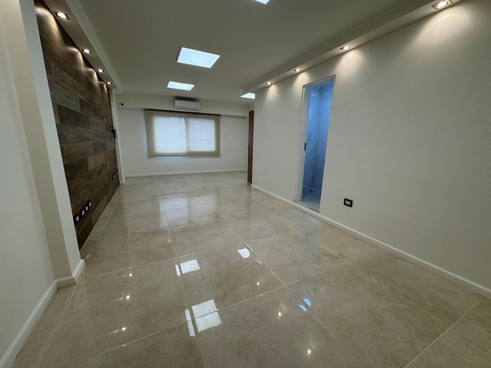 Oficina en Maipu al 600 Merlo centro - 1