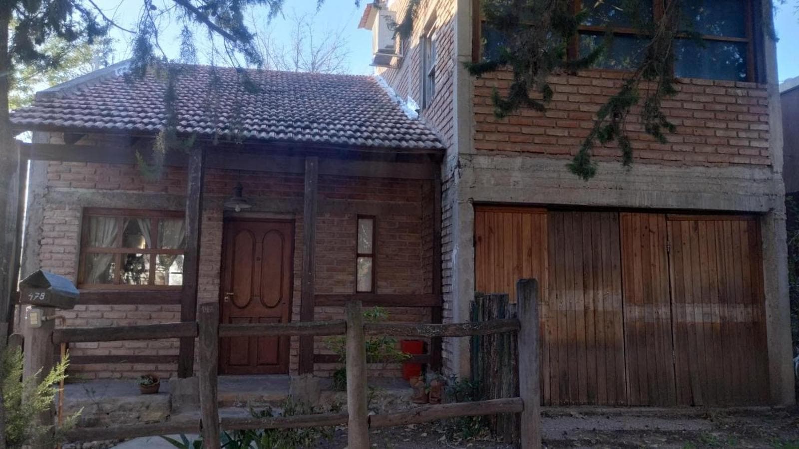 Casa en venta - 3 Dormitorios 1 Baño - Cochera - 550Mts2 - San Luis - 1