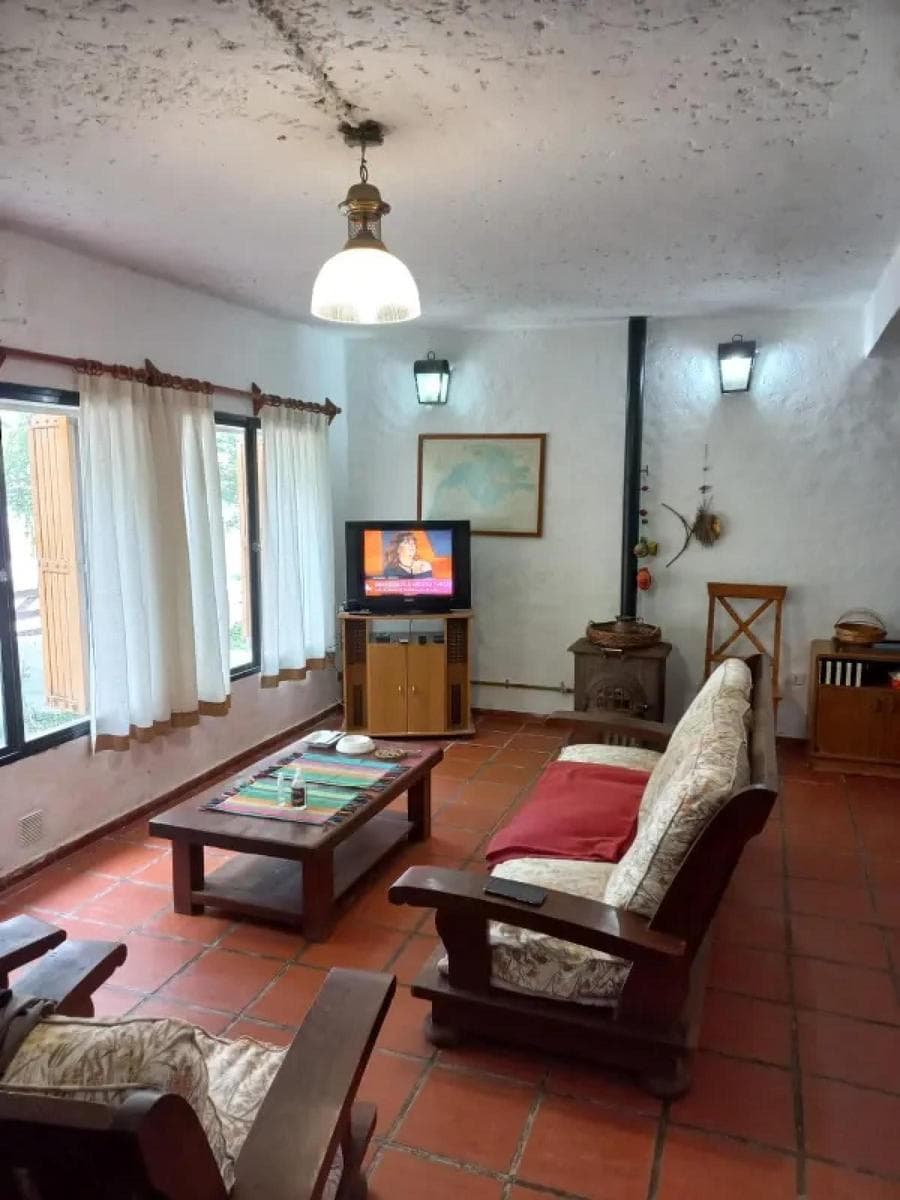 Casa en venta - 3 Dormitorios 2 Baños - Las Grutas - 1