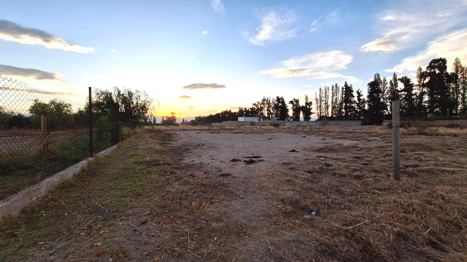 Terreno 1200 m2 en Perito Moreno Coquimbito - 1