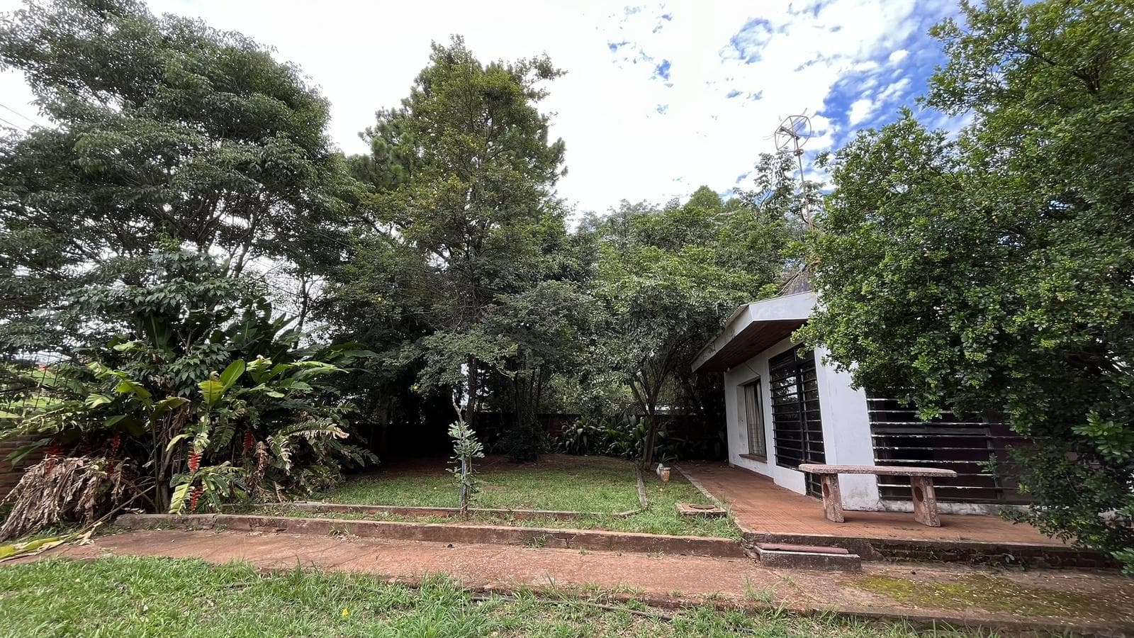 Galpón más Departamentos en Venta - 1