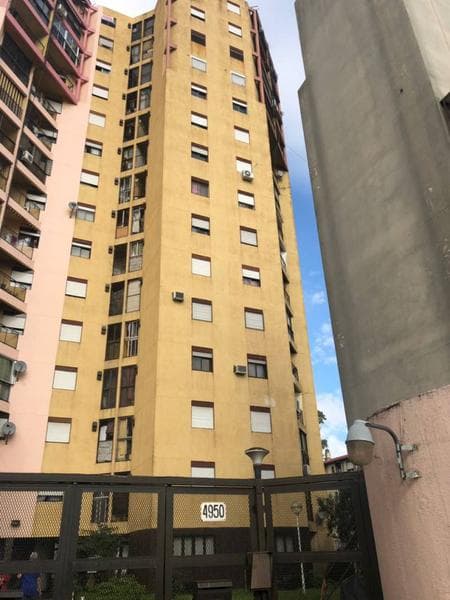VENTA CON RENTA DE DEPARTAMENTO EN SAN MARTIN - 1