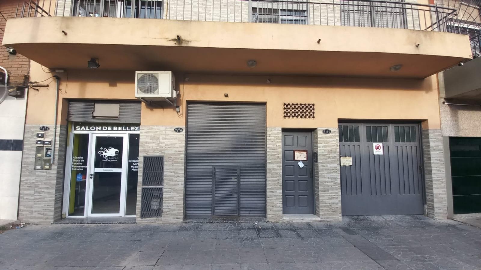 Alquiler de Local de 40m2 en Wilde - 1