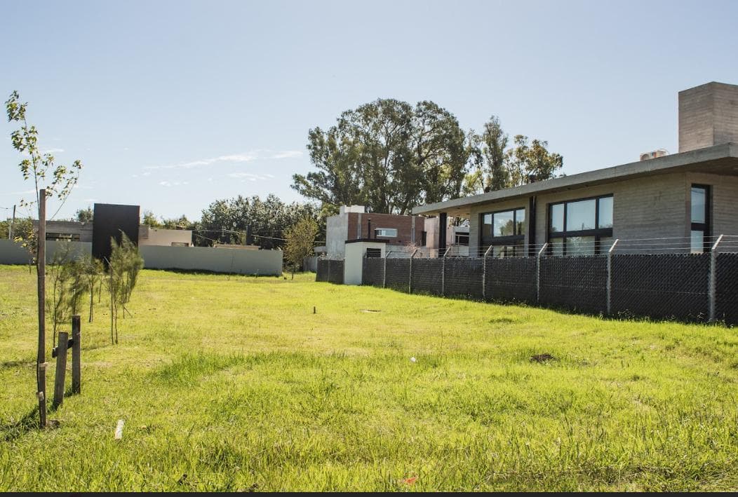 Terreno en venta - 480.6Mts2 - José Hernández, La Plata - 1