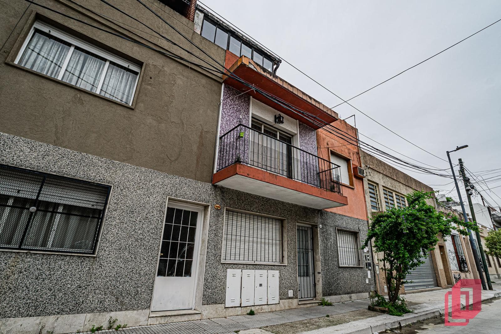 PH 4 Ambientes en Villa del Parque con Terraza y Parrilla – Gran Potencial de Reciclaje - 1