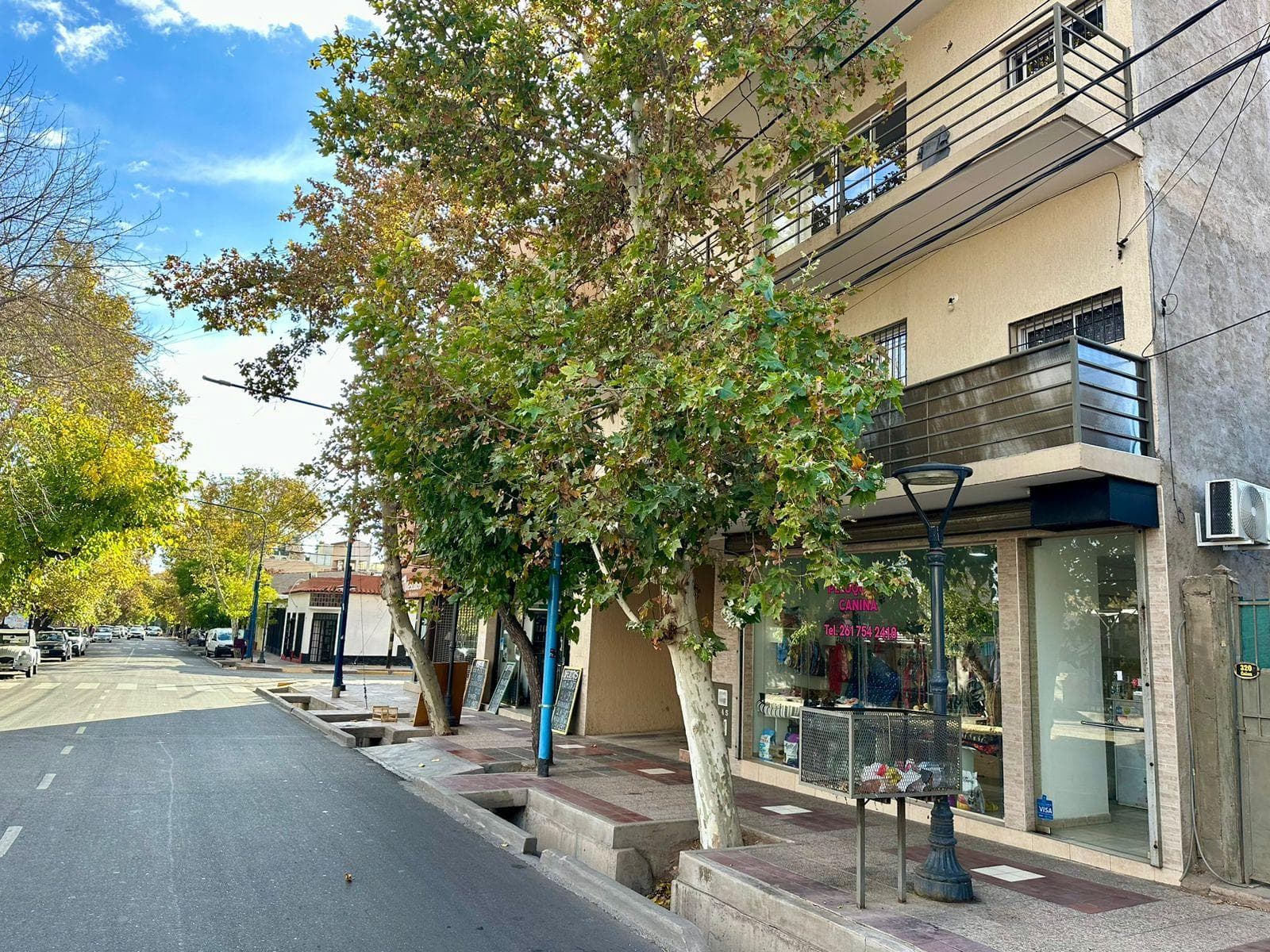 SE VENDE LOCAL COMERCIAL, ADYACENTE PLAZA DE GODOY CRUZ, MZA - 1