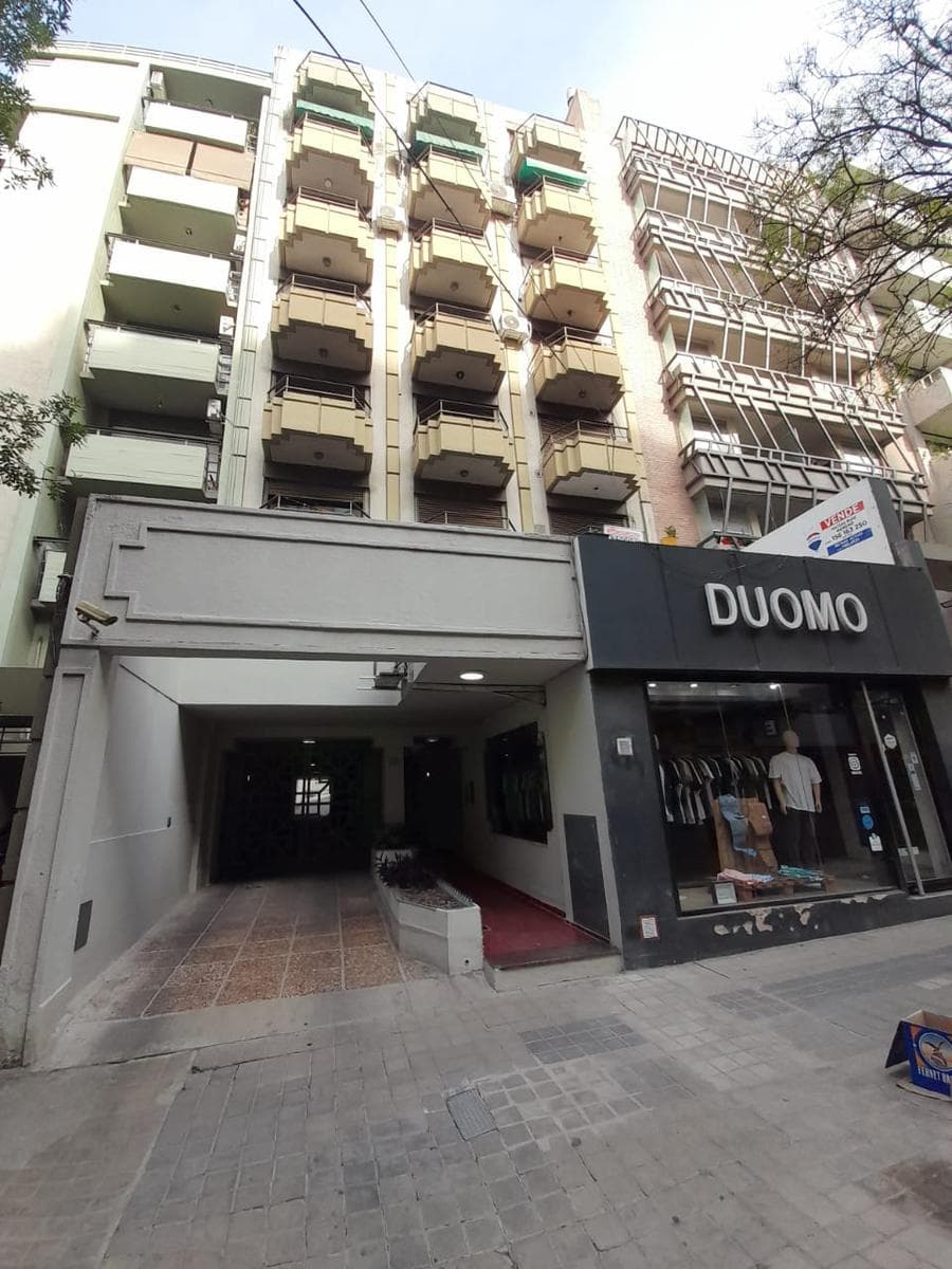 VENDO COCHERA EN EDIFICIO ITUZAINGO 731 NUEVA CORDOBA - 1