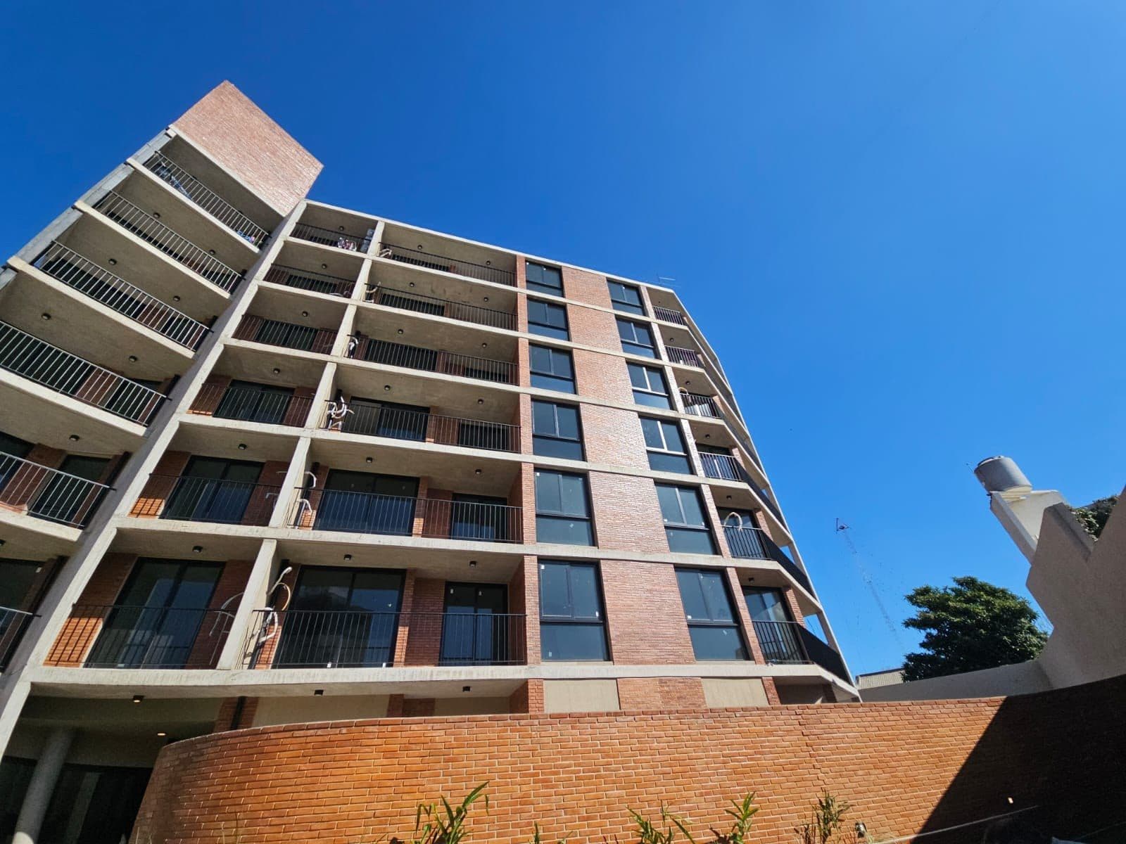 Departamento en Condominios Artigas en Alberdi - 1