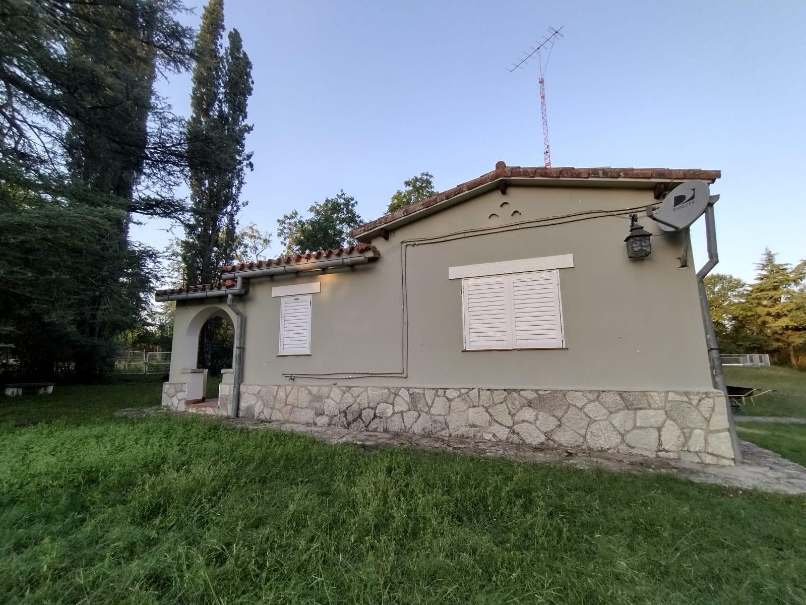 Casa en alquiler 3 dormitorios en Villa Anisacate - 1