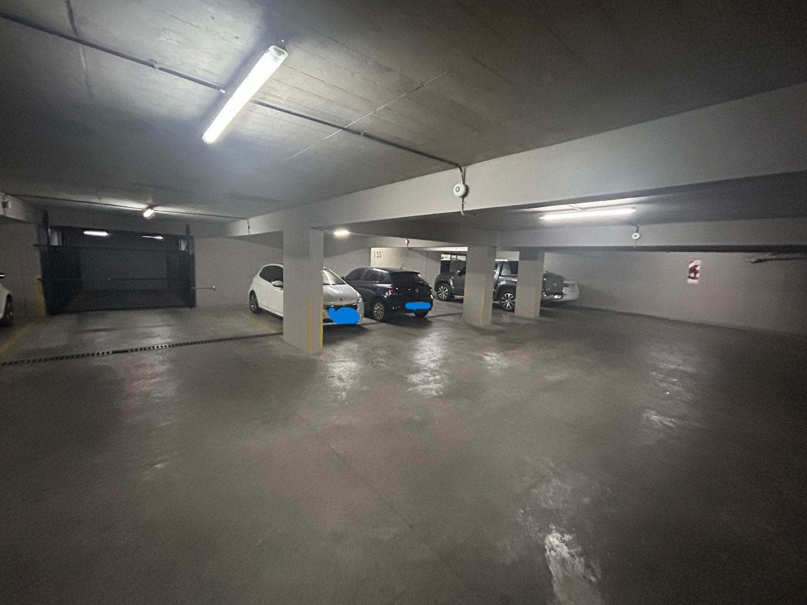 Cochera en Venta Pichincha - 1