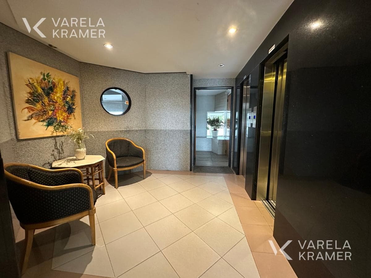 Oficina en venta en Martínez - 1