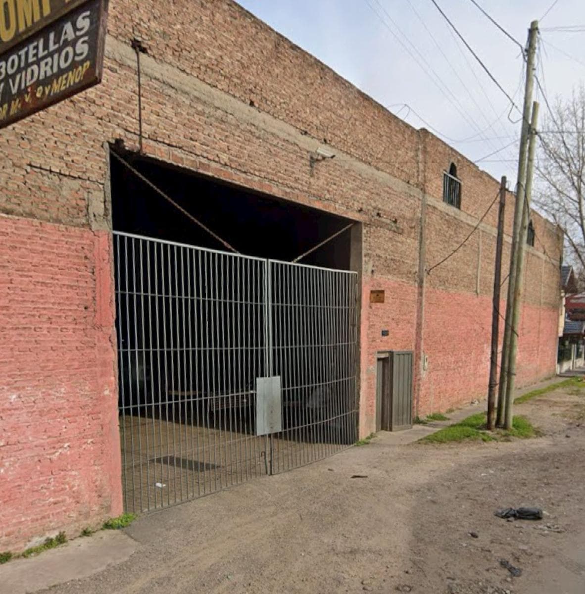 Galpón en Alquiler en Bernal - 1