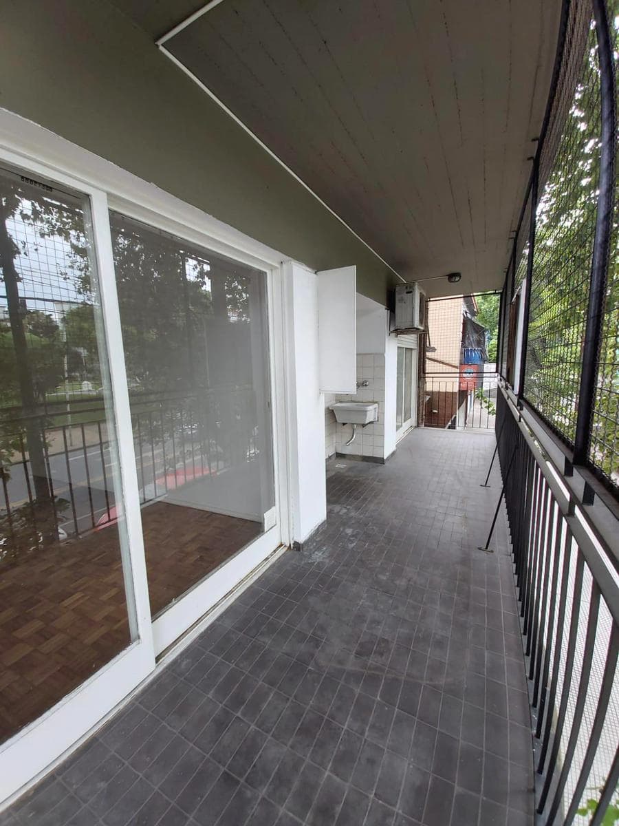 Departamento en venta de 3 ambientes con balcón - APTO CREDITO BANCARIO - 1