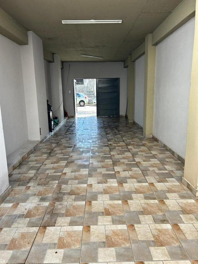 VENTA COCHERA EN SANTOS LUGARES - 1