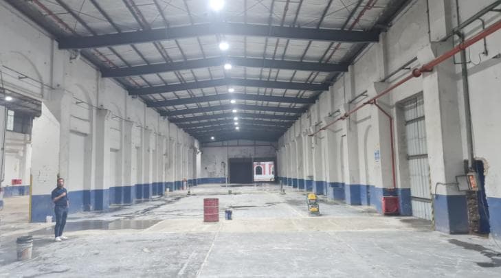 Galpón en Alquiler en Bernal - 1