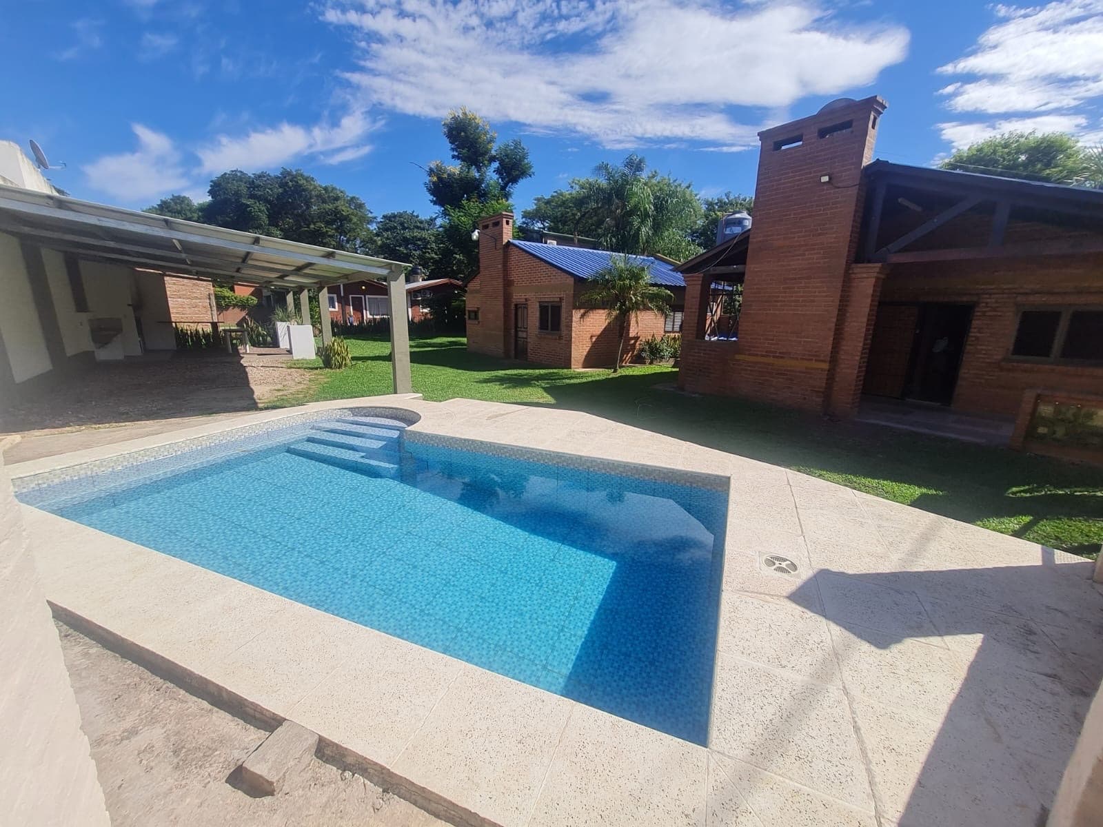 Complejo de Cabañas en Paso De La Patria - 1